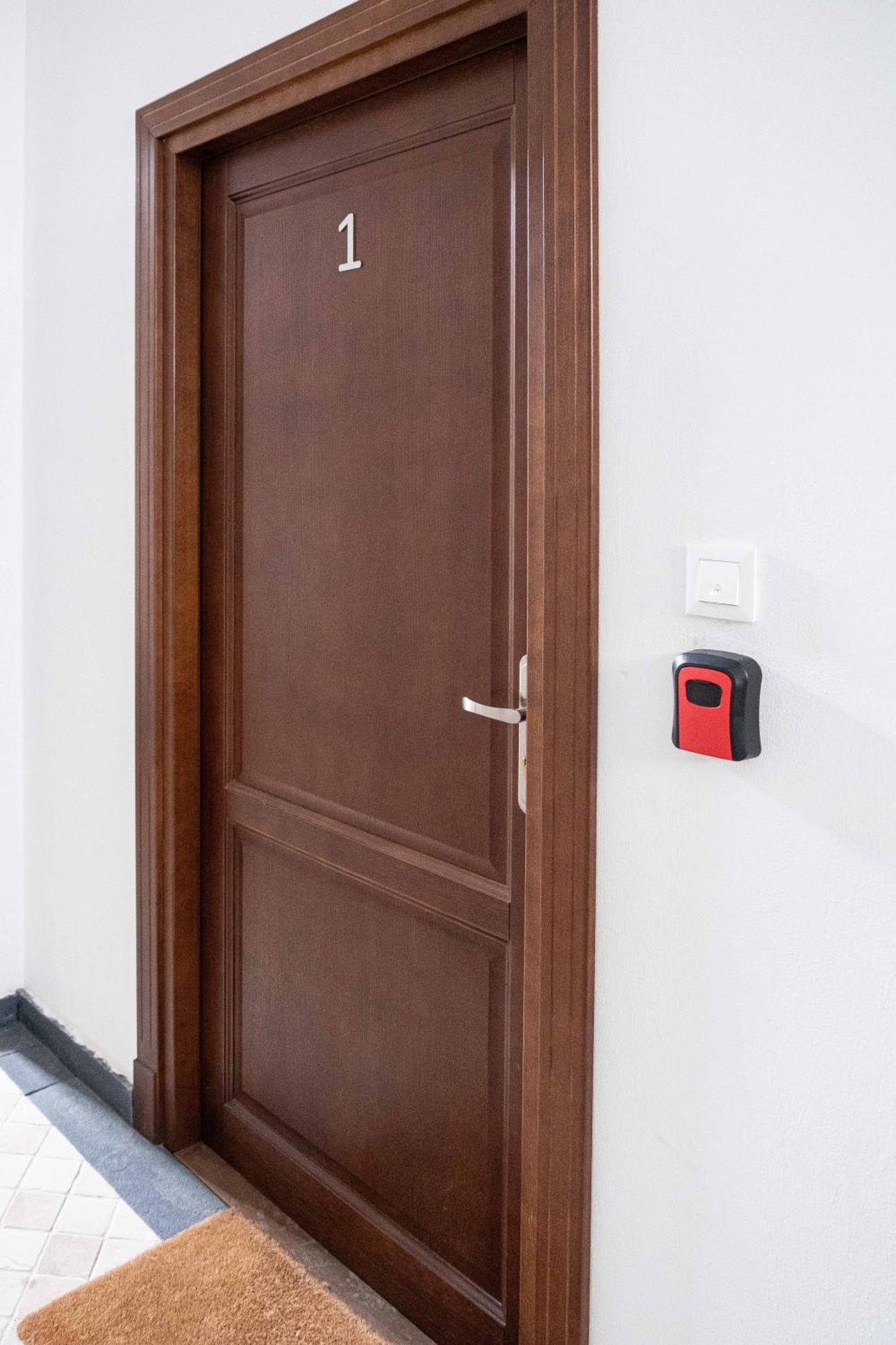 Ferienwohnung Old Town Zamkowa Vis A Vis Wawelu Krakau Exterior foto